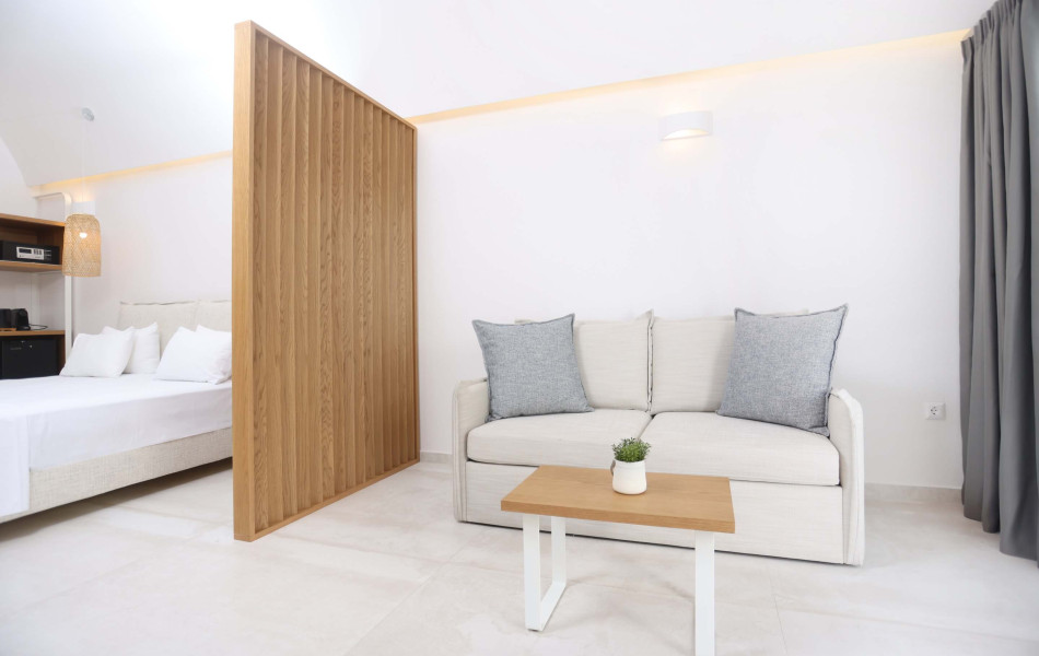 Tiara Holidays - Lefko Suites - Suprerior Suite - sofa